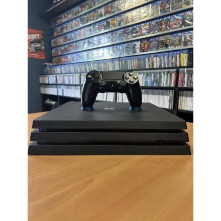 PS4 Pro 1TB CUH-7116B fekete használt