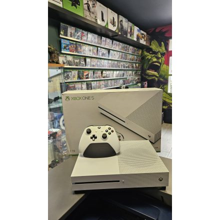 XBOX ONE S 1TB lemezes használt 1